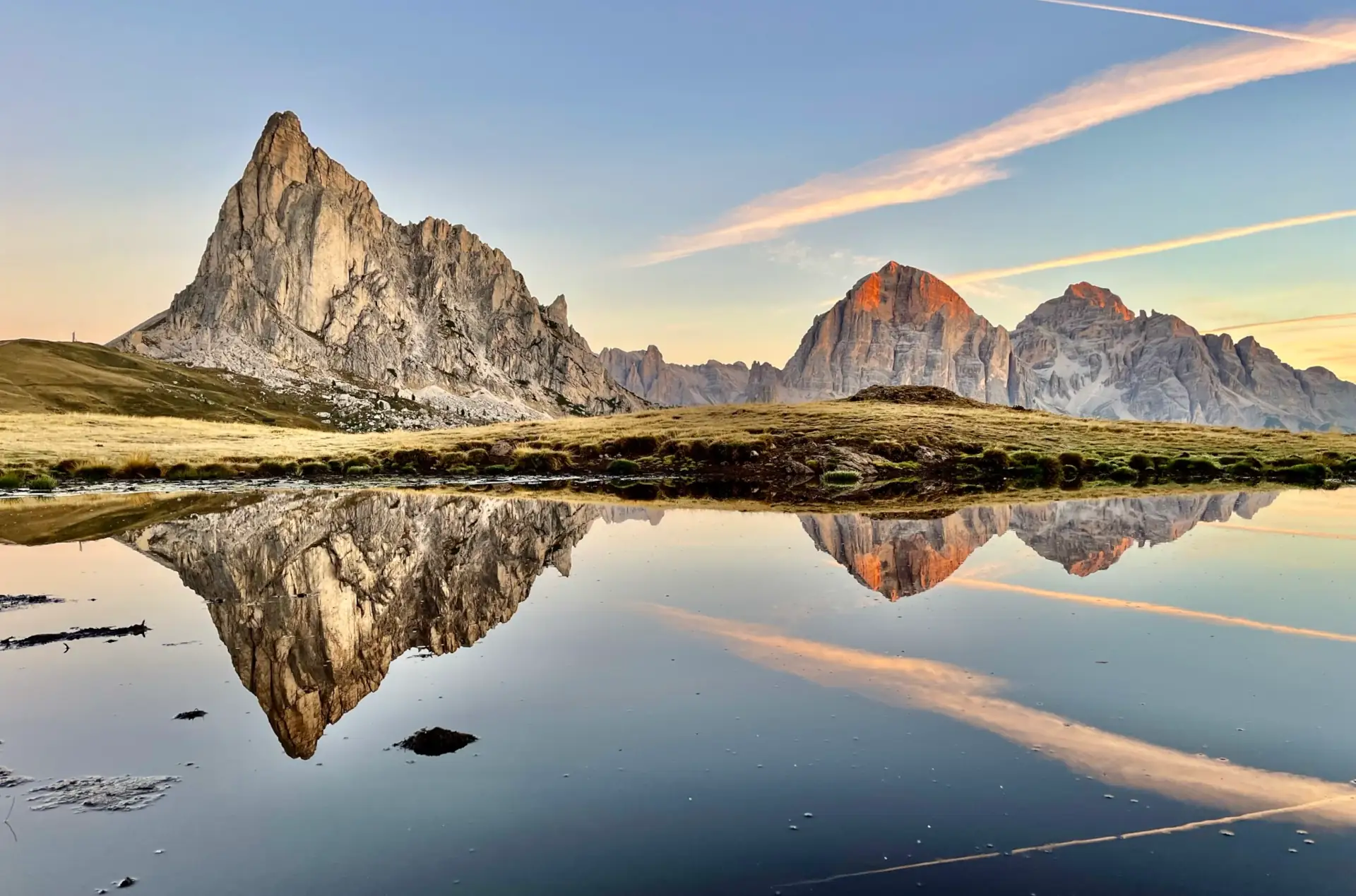 Passo Giau, lake view